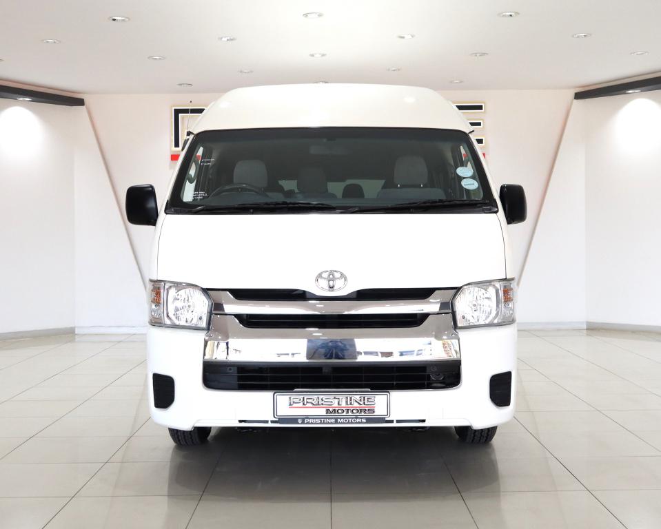 2022 Toyota Quantum 2.5D-4D GL 14-Seater Bus