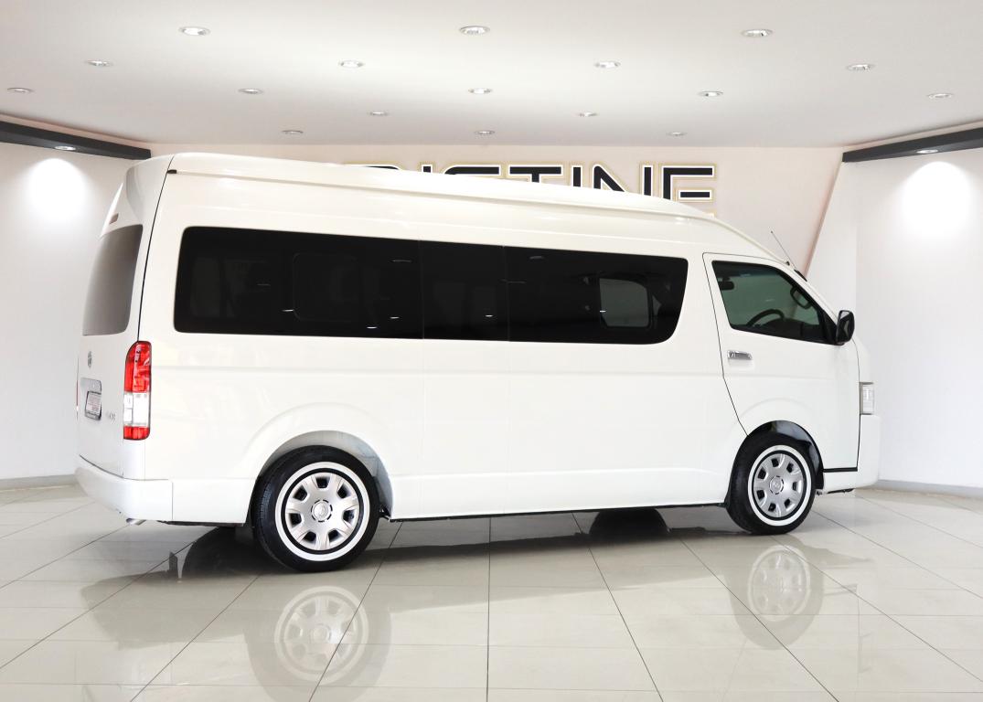 2022 Toyota Quantum 2.5D-4D GL 14-Seater Bus