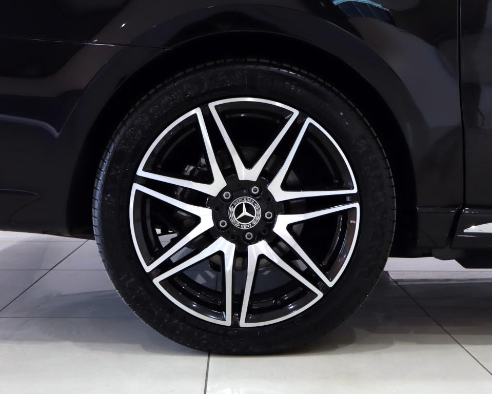 2023 Mercedes-Benz V-Class V300d Exclusive AMG Line
