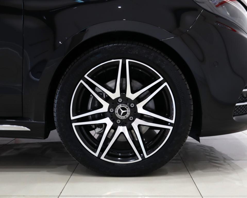 2023 Mercedes-Benz V-Class V300d Exclusive AMG Line