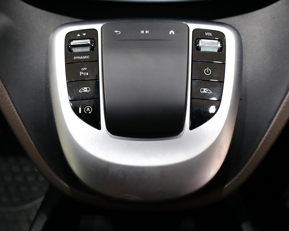 2023 Mercedes-Benz V-Class V300d Exclusive AMG Line