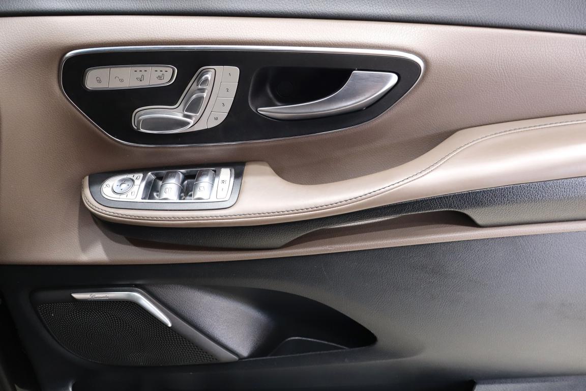 2023 Mercedes-Benz V-Class V300d Exclusive AMG Line