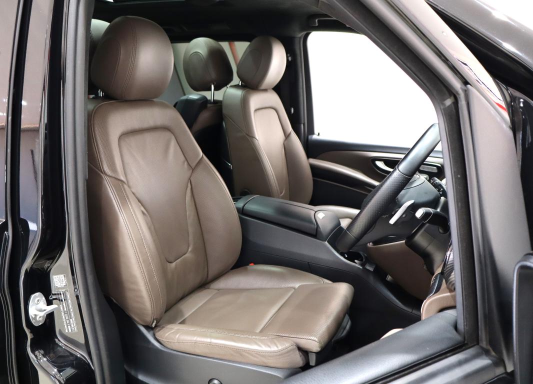 2023 Mercedes-Benz V-Class V300d Exclusive AMG Line