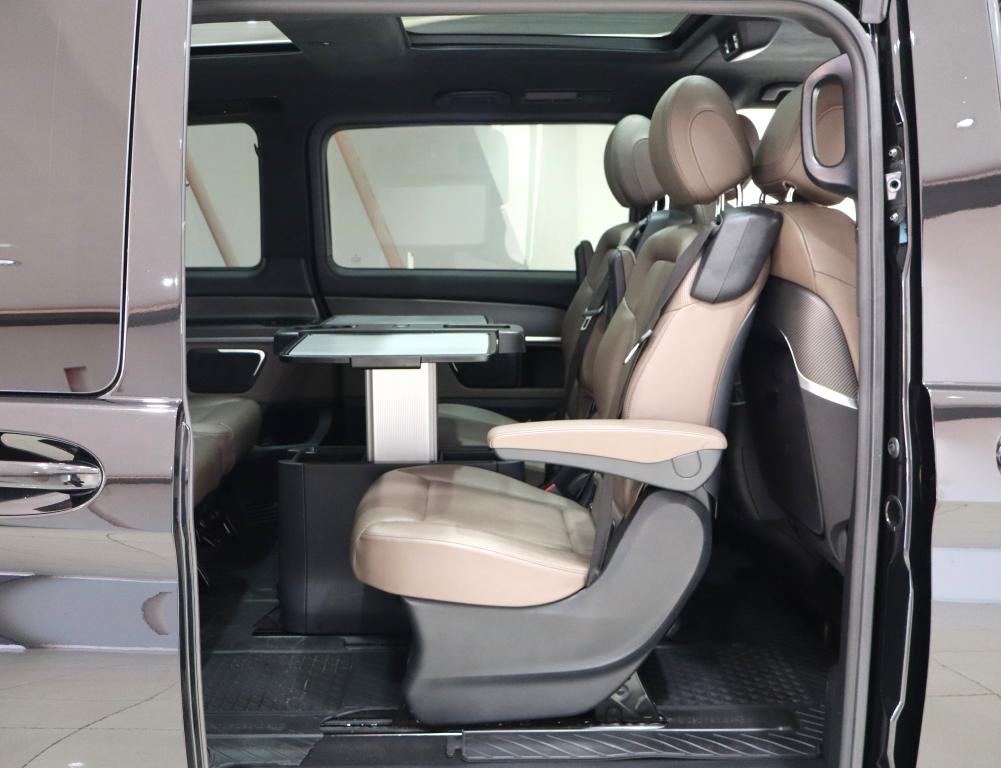 2023 Mercedes-Benz V-Class V300d Exclusive AMG Line
