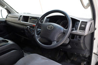 2013 Toyota Quantum 2.7 GL 10-seater bus