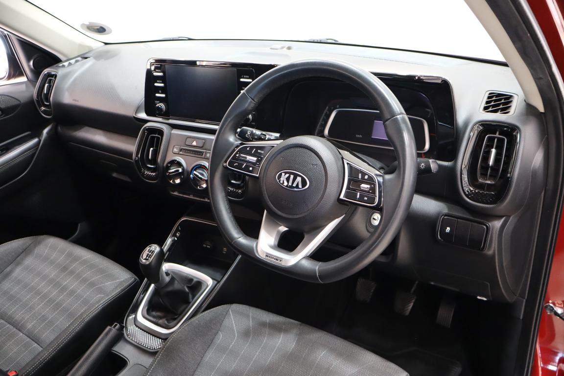 2021 Kia Sonet 1.5 EX