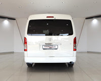2012 Toyota Quantum 2.7 GL 10-seater bus