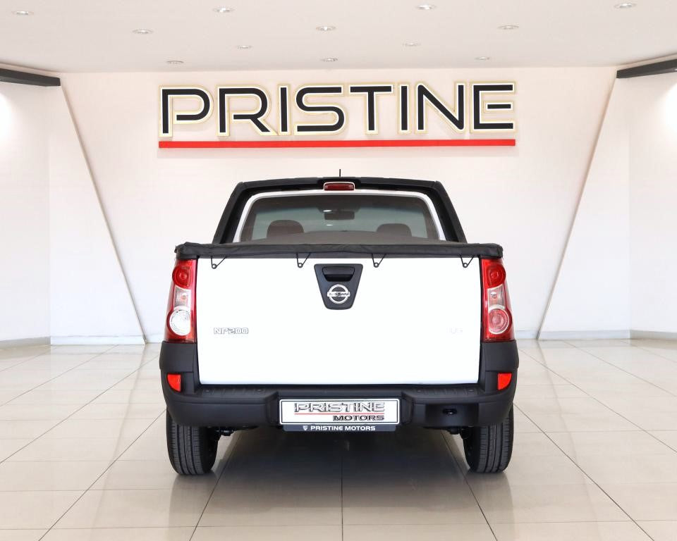 2021 Nissan NP200 1.6