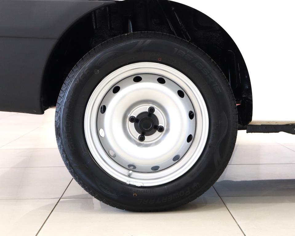 2021 Nissan NP200 1.6