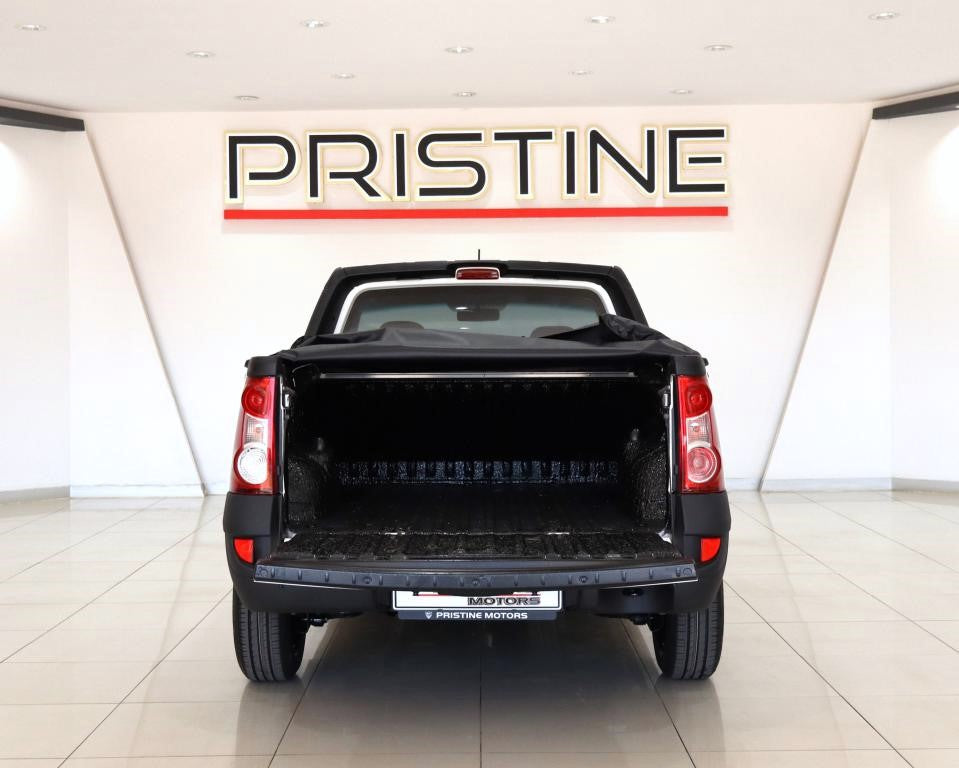 2021 Nissan NP200 1.6