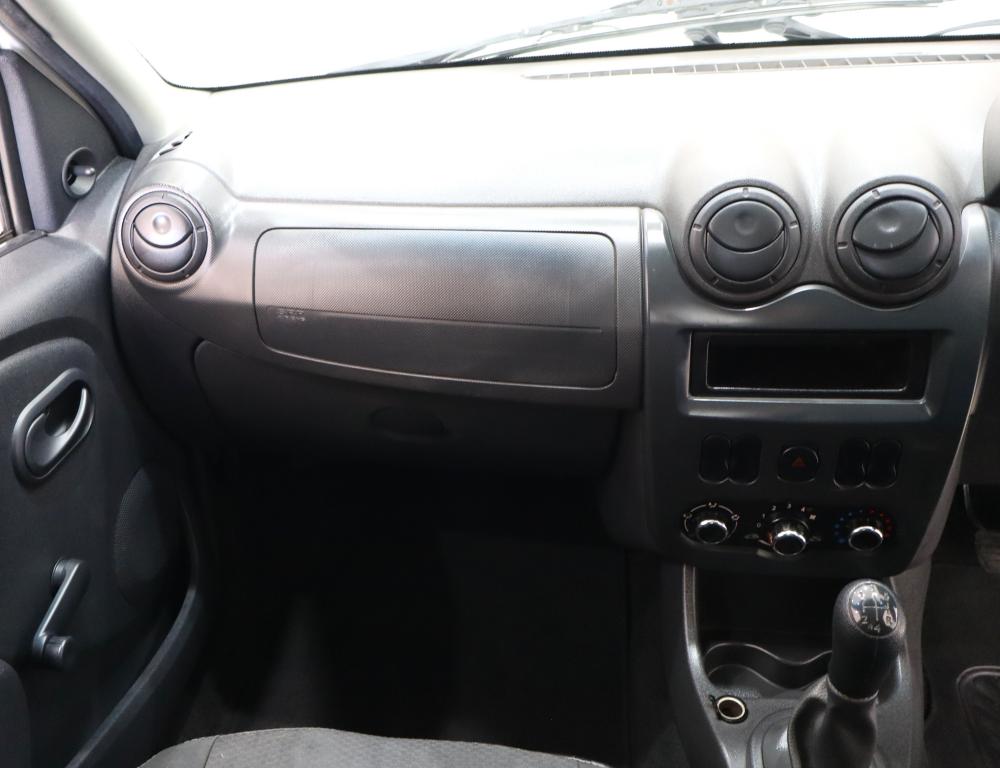 2021 Nissan NP200 1.6