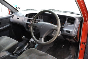 2002 Toyota Condor 2400i TX