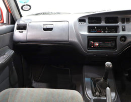 2002 Toyota Condor 2400i TX