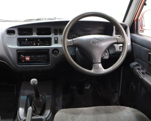 2002 Toyota Condor 2400i TX