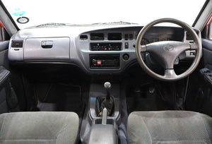 2002 Toyota Condor 2400i TX