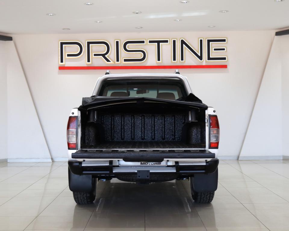 2019 Nissan NP300 Hardbody 2.4 Double Cab 4x4