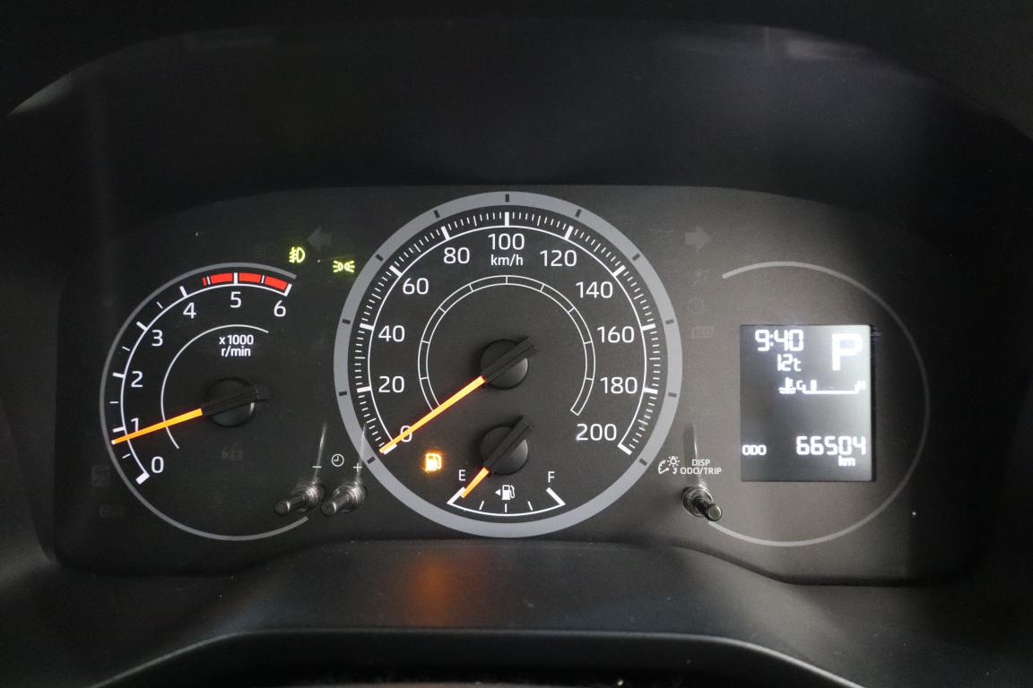 2023 Toyota Quantum 2.8 SLWB Bus 14-seater GL Auto