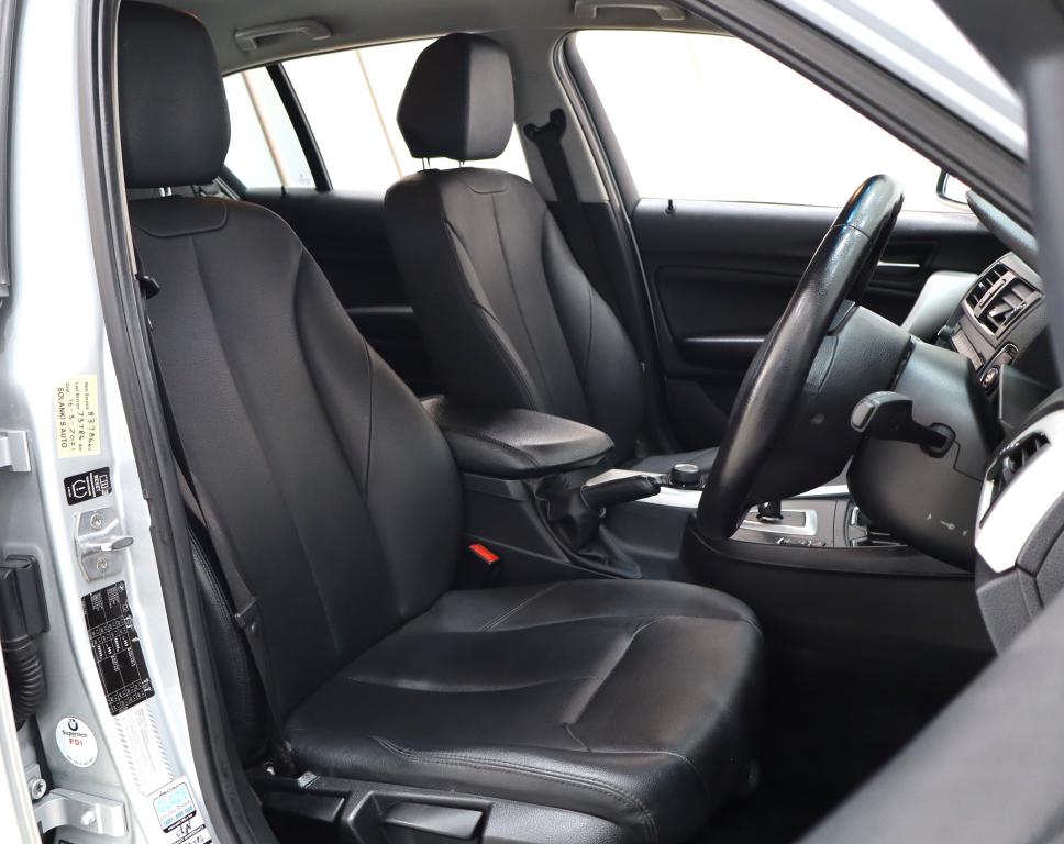 2014 BMW 1 Series 118i 5-Door Auto