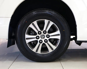2022 Toyota Quantum 2.8 SLWB Bus 14-Seater GL
