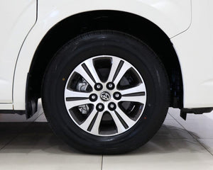 2022 Toyota Quantum 2.8 SLWB Bus 14-Seater GL