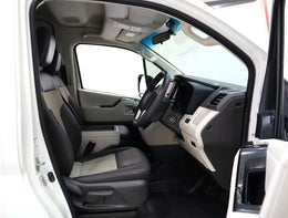 2022 Toyota Quantum 2.8 SLWB Bus 14-Seater GL