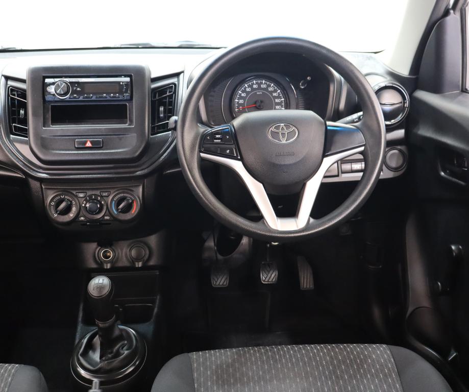 2024 Toyota Vitz 1.0