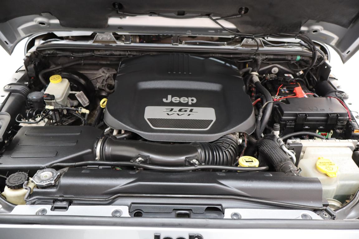 2013 Jeep Wrangler Unlimited 3.6L Sahara