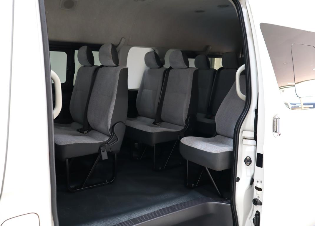 2016 Toyota Quantum 2.5D-4D GL 14-Seater Bus