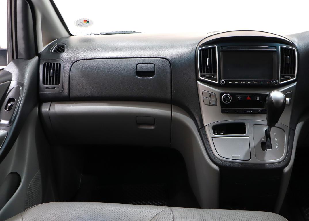 2021  Hyundai H-1 2.5CRDi Elite 12-Seater