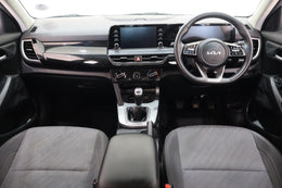 2025 Kia Seltos 1.5 LX Manual