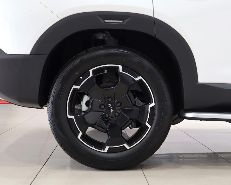 2025 BAIC B30 1.5T Premium Adventure