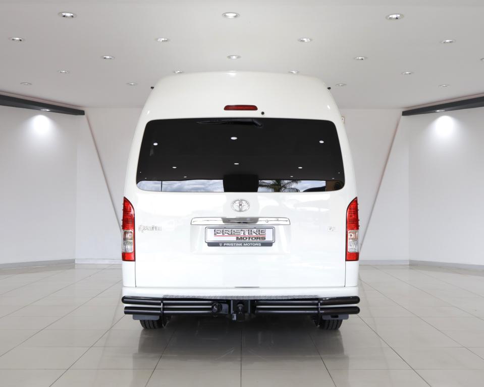 2015 Toyota Quantum 2.5D-4D GL 14-Seater Bus