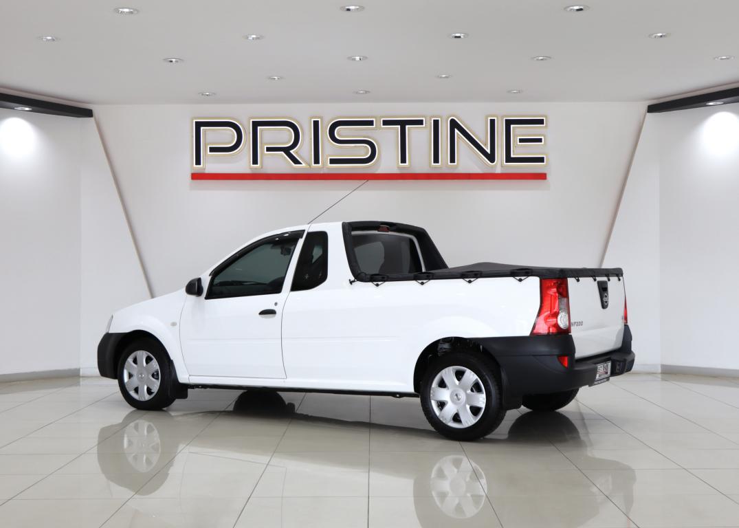 2022 Nissan NP200 1.6i (Aircon) Safety Pack