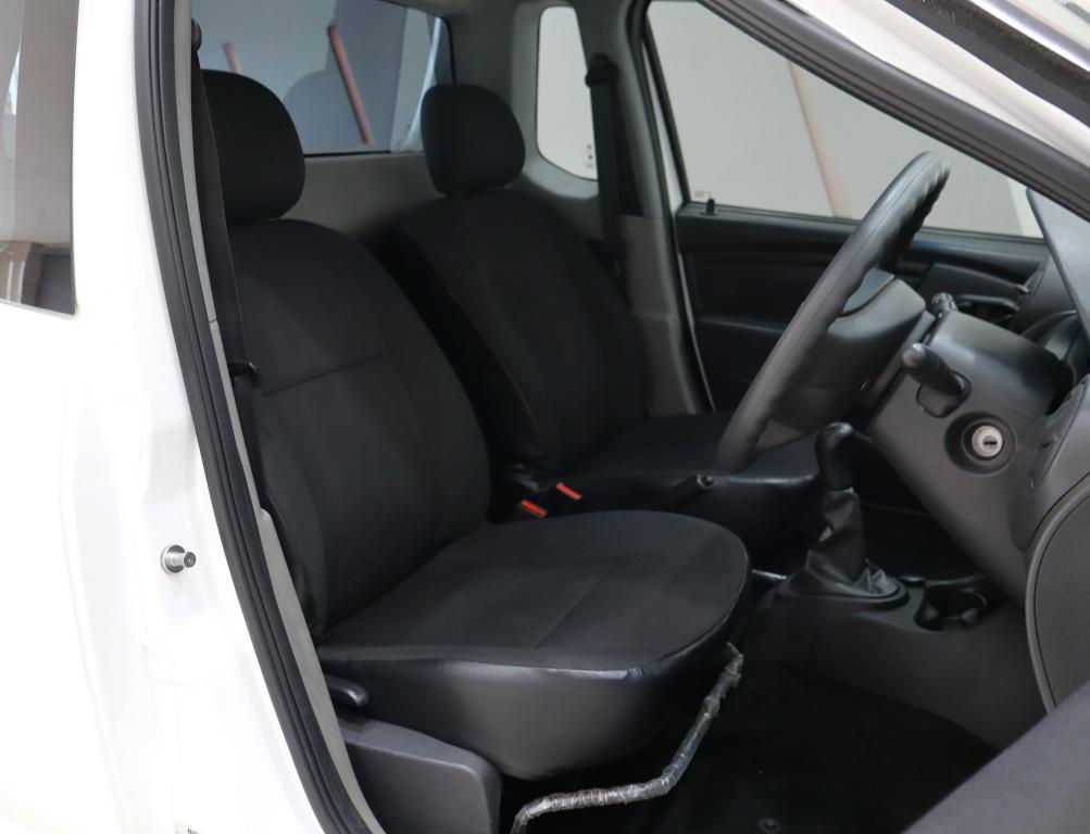 2022 Nissan NP200 1.6i (Aircon) Safety Pack