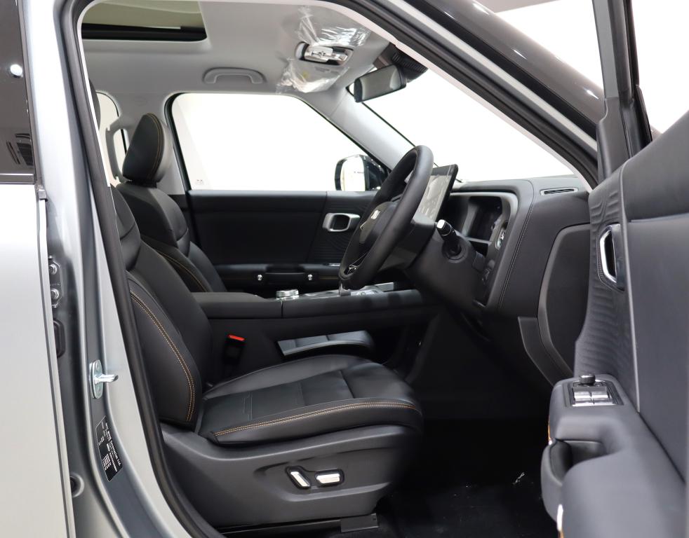 2025 BAIC B30 1.5T HEV Premium Adventure AWD