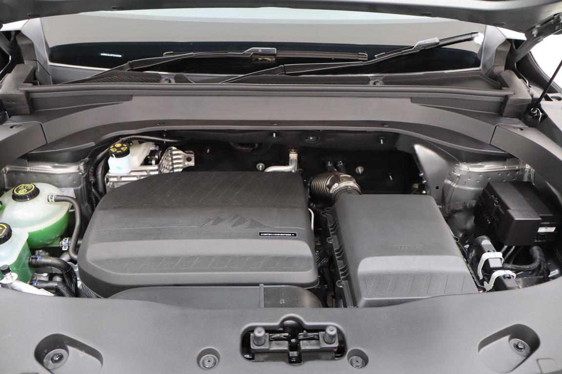 2025 BAIC B30 1.5T HEV Premium Adventure AWD