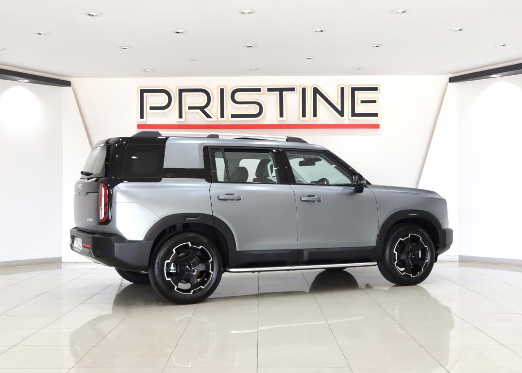 2025 BAIC B30 1.5T HEV Premium Adventure AWD