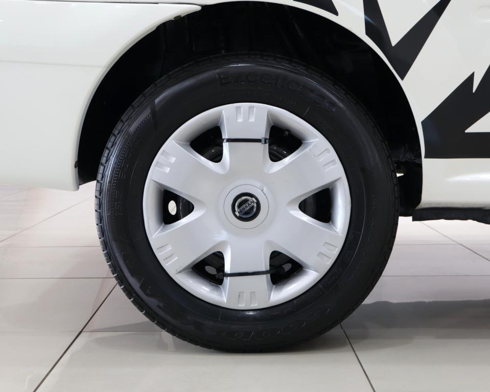 2015 Nissan NP200 1.6i
