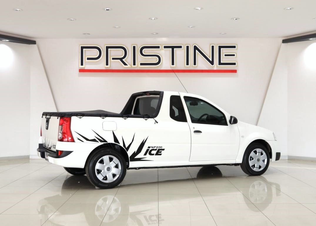 2015 Nissan NP200 1.6i