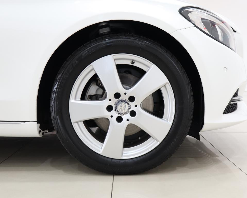 2015 Mercedes-Benz C-Class C200 Avantgarde Auto
