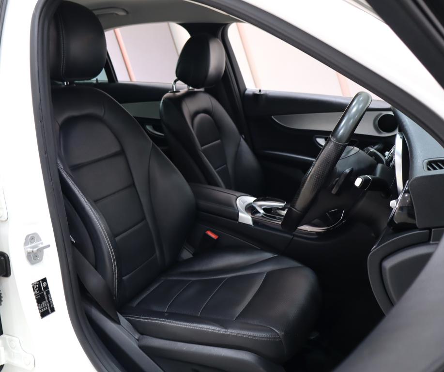 2015 Mercedes-Benz C-Class C200 Avantgarde Auto