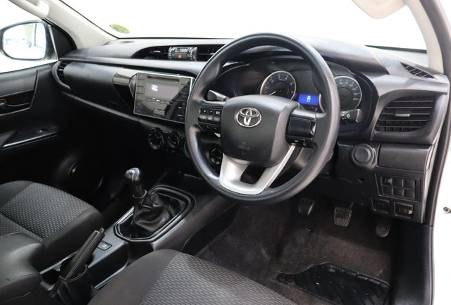 2017 Toyota Hilux 2.4GD-6 4x4 SRX