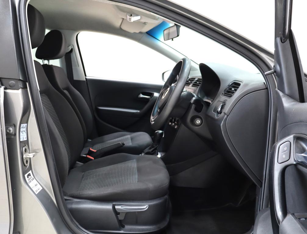 2021 Volkswagen Polo Vivo Hatch 1.6 Comfortline Auto