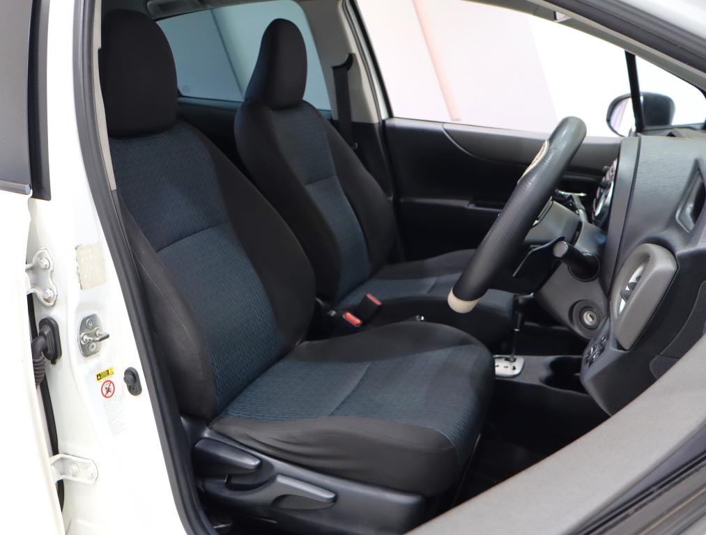 2012 Toyota Yaris 5-Door 1.3 XS Auto