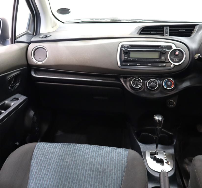 2012 Toyota Yaris 5-Door 1.3 XS Auto