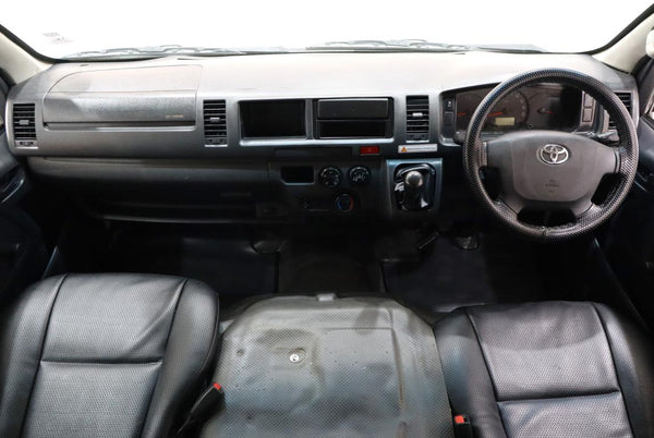 2024 Toyota Quantum 2.7 Sesfikile