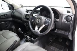 2022 Nissan Navara 2.5 XE