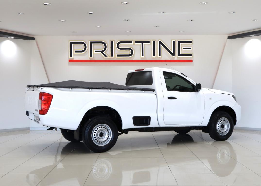 2022 Nissan Navara 2.5 XE