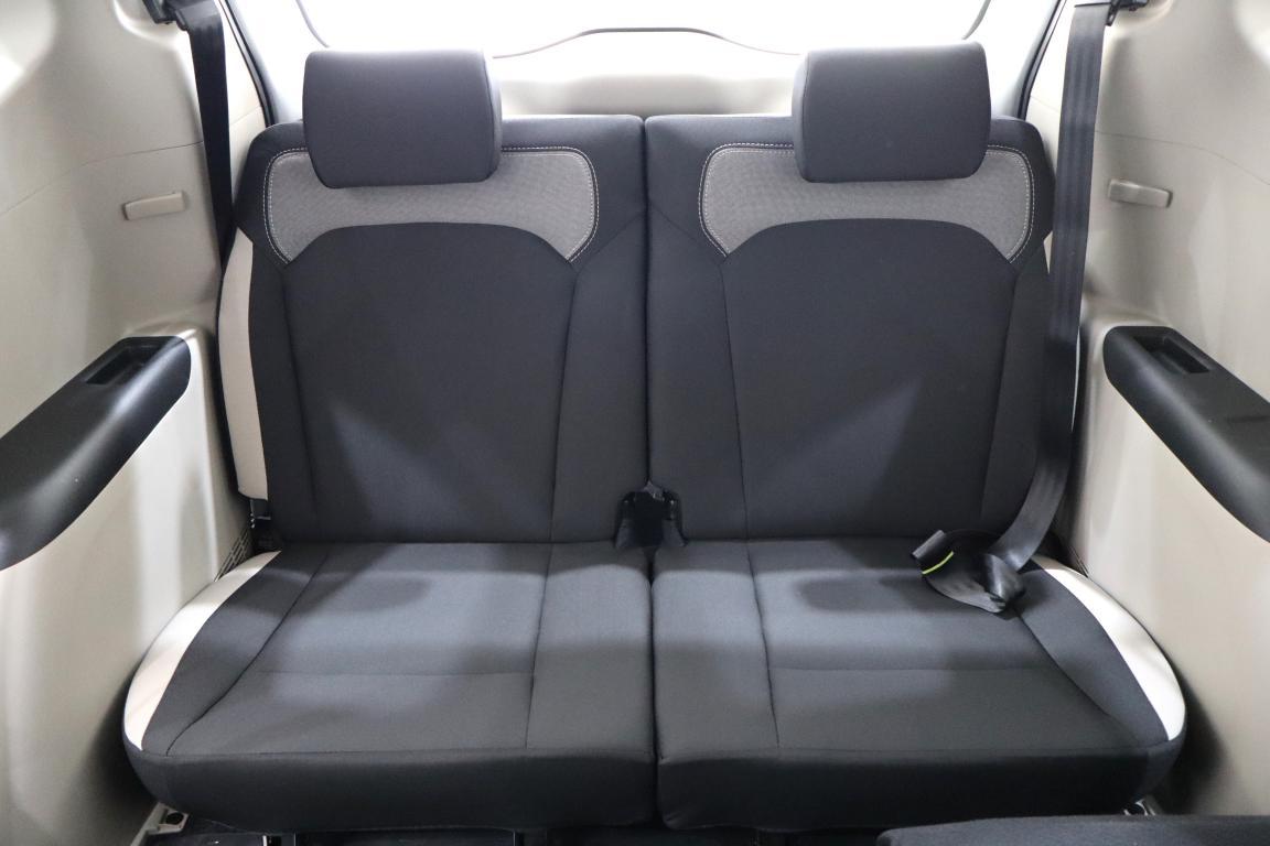 2025 Renault Triber 1.0 Expression