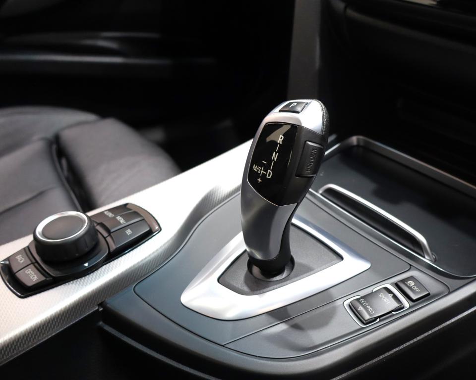 2015 BMW 3 Series 320i M Sport Auto